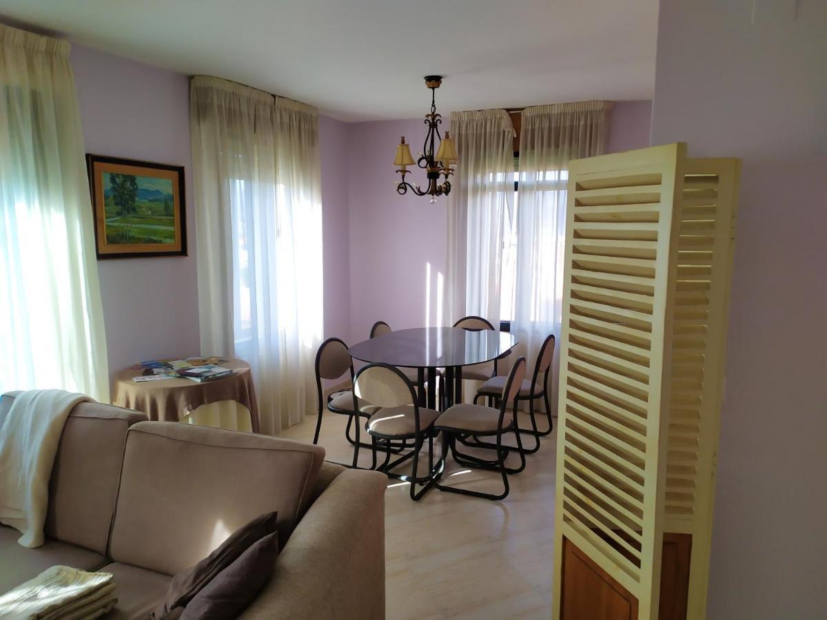 House With 3 Bedrooms In Pontevedra With Enclosed Garden 3 Km From The Beach ภายนอก รูปภาพ